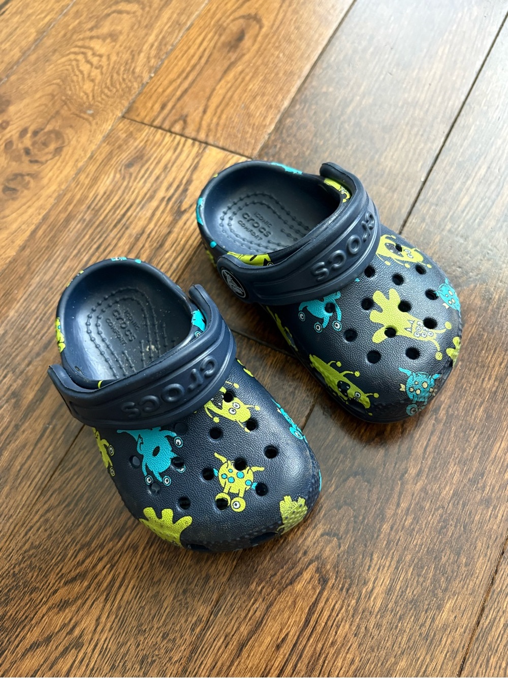 CROCS Baby Clogs with Lime & Teal Monster Print Size 4